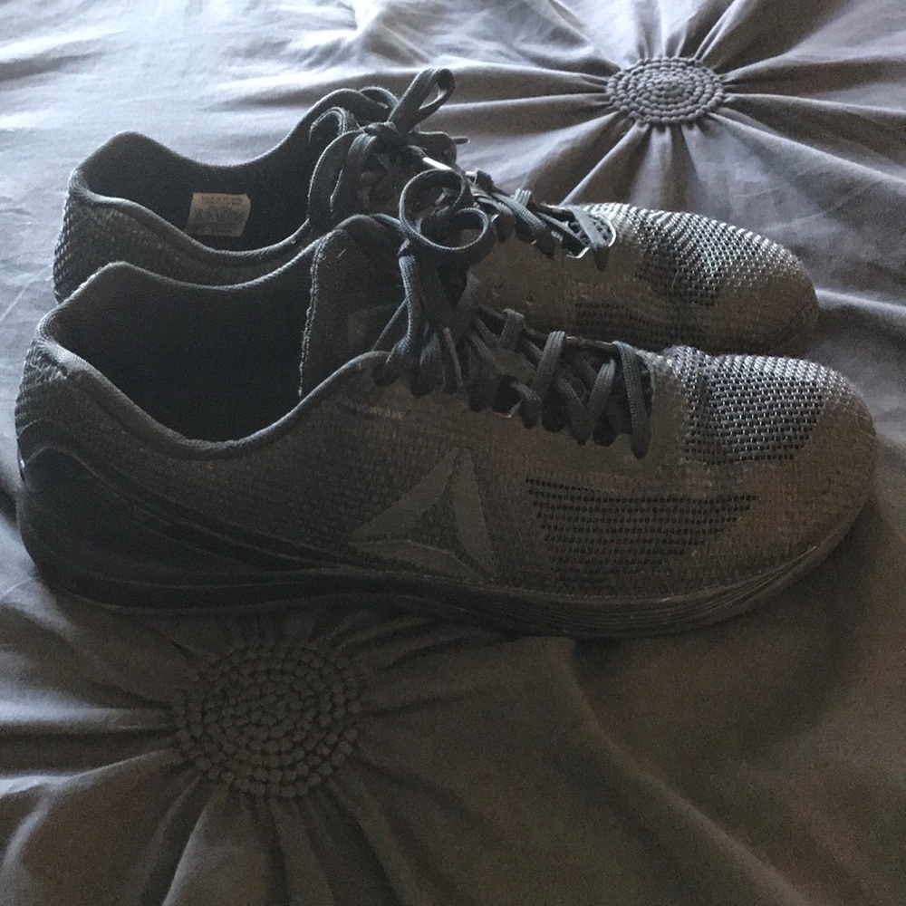 **Reebok nano 5 workout shoes all black.
